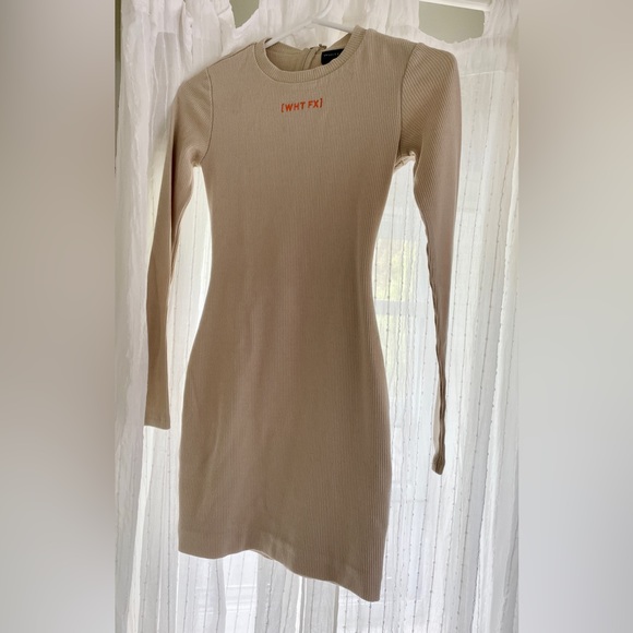 White Fox Bodycon dress - Picture 1 of 2